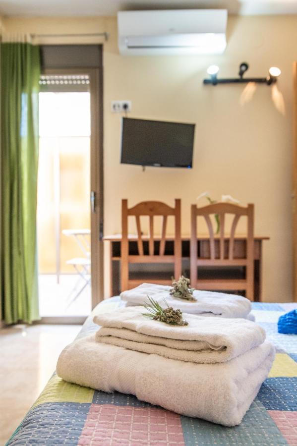 Apartamentos Maribel Calaceite Dış mekan fotoğraf
